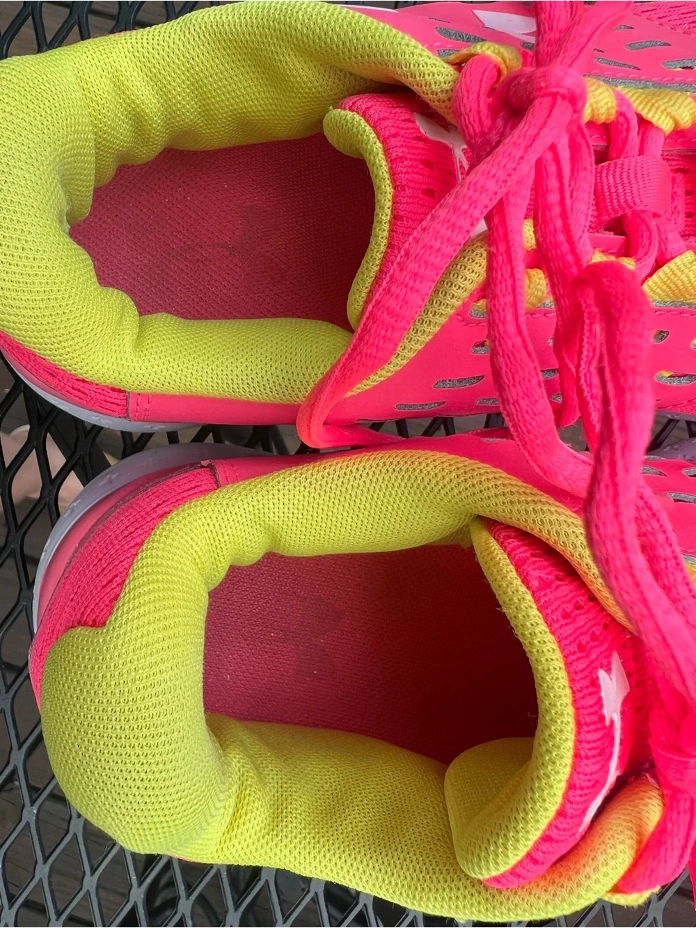 Under Armour Girls Size 6Y Coral Pink Neon Yellow Running Shoes